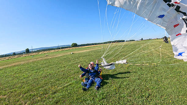 From wind direction to landing point: A complete analysis of the landing skills that skydivers must master