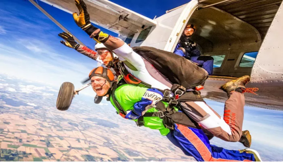 The Ultimate Guide to Skydiving Safety: Statistics, Engineering, and Protocols