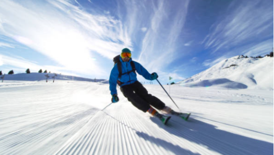 The Ultimate Guide to Skiing: Speed, Passion, and Slope Mastery